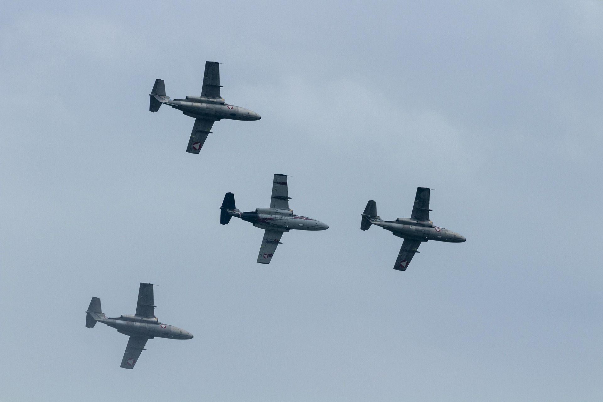 Átlátszó: A Tisza Párt helyett NER-es cég ajánlott harci repülőt az ukránoknak 