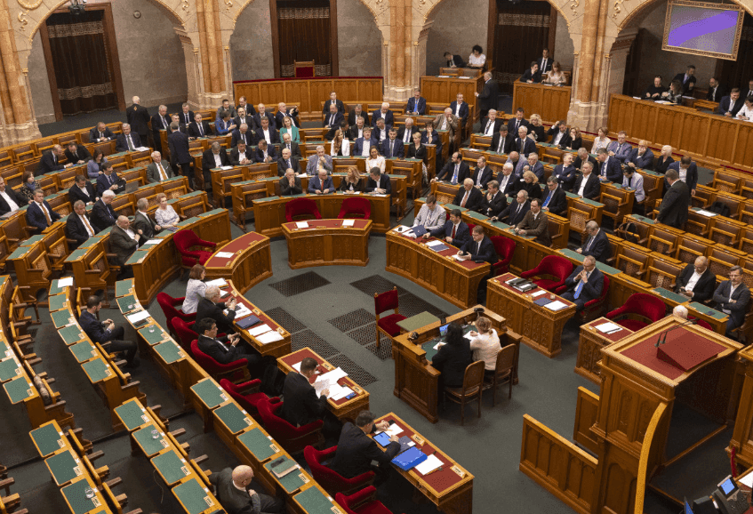 Kész ráfizetés a politika a 2024-es beszámolók szerint 