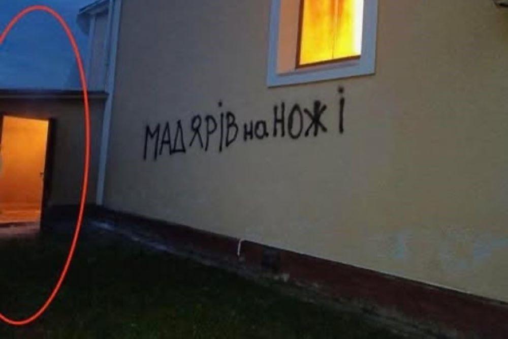 Gyanús, hogy Orbánék mindenkinél hamarabb tudhattak a kárpátaljai templomgyújtogatás híréről