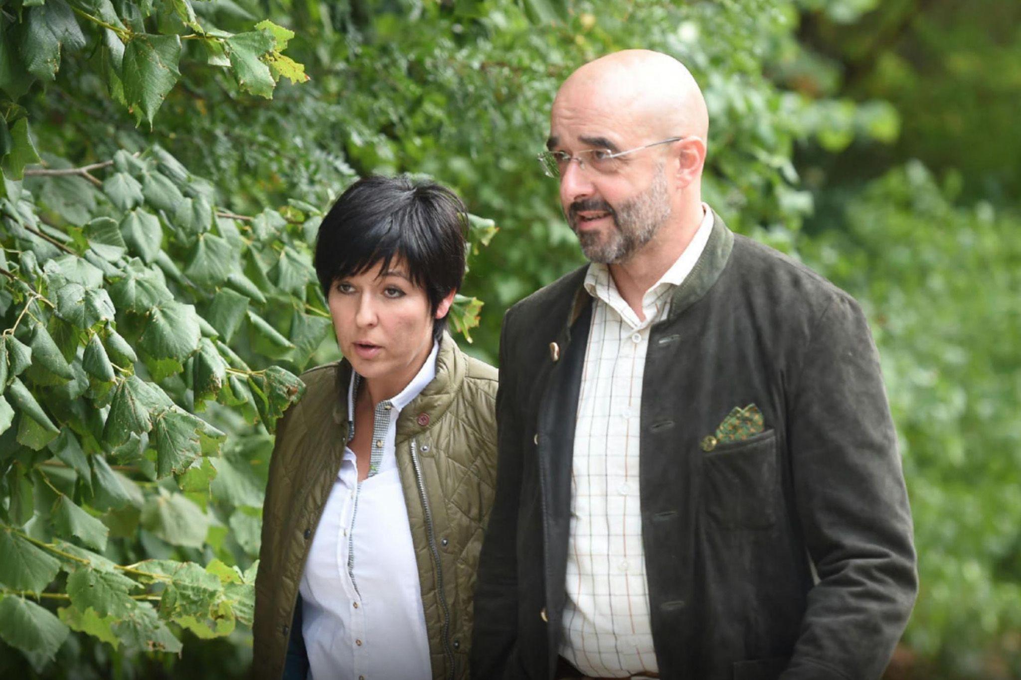 Nulla forint bevétellel lett milliárdos cégtulajdonos Kovács Zoltán felesége