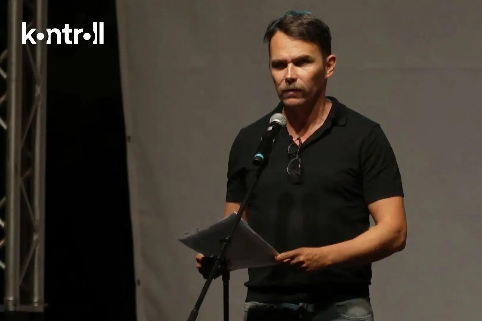 Lengyel Tamás újabb ledarált iratokra utaló nyomokat fotózott az MTI épületénél