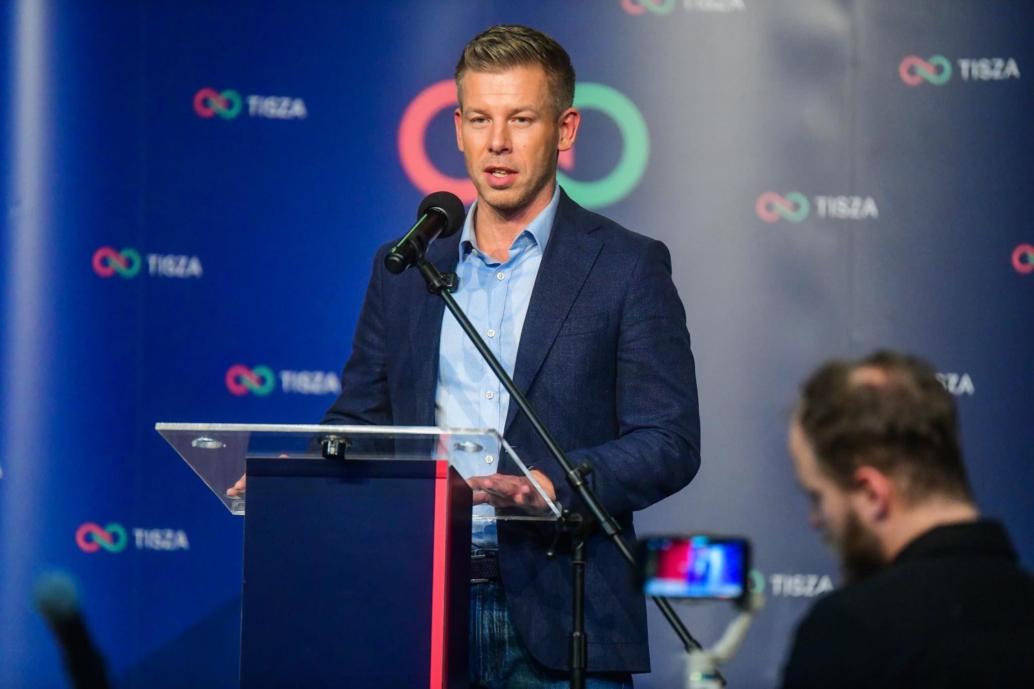 A bíróság betiltotta a TISZA nem létező adóterveiről szóló különszámot