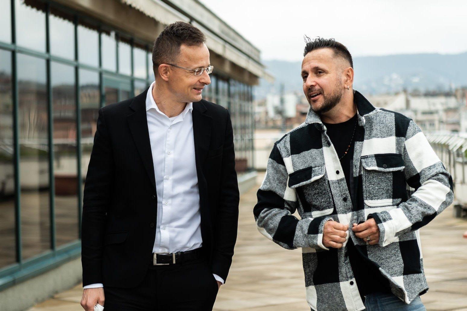 Fideszes kettős mérce: Ákos jó, Majka rossz