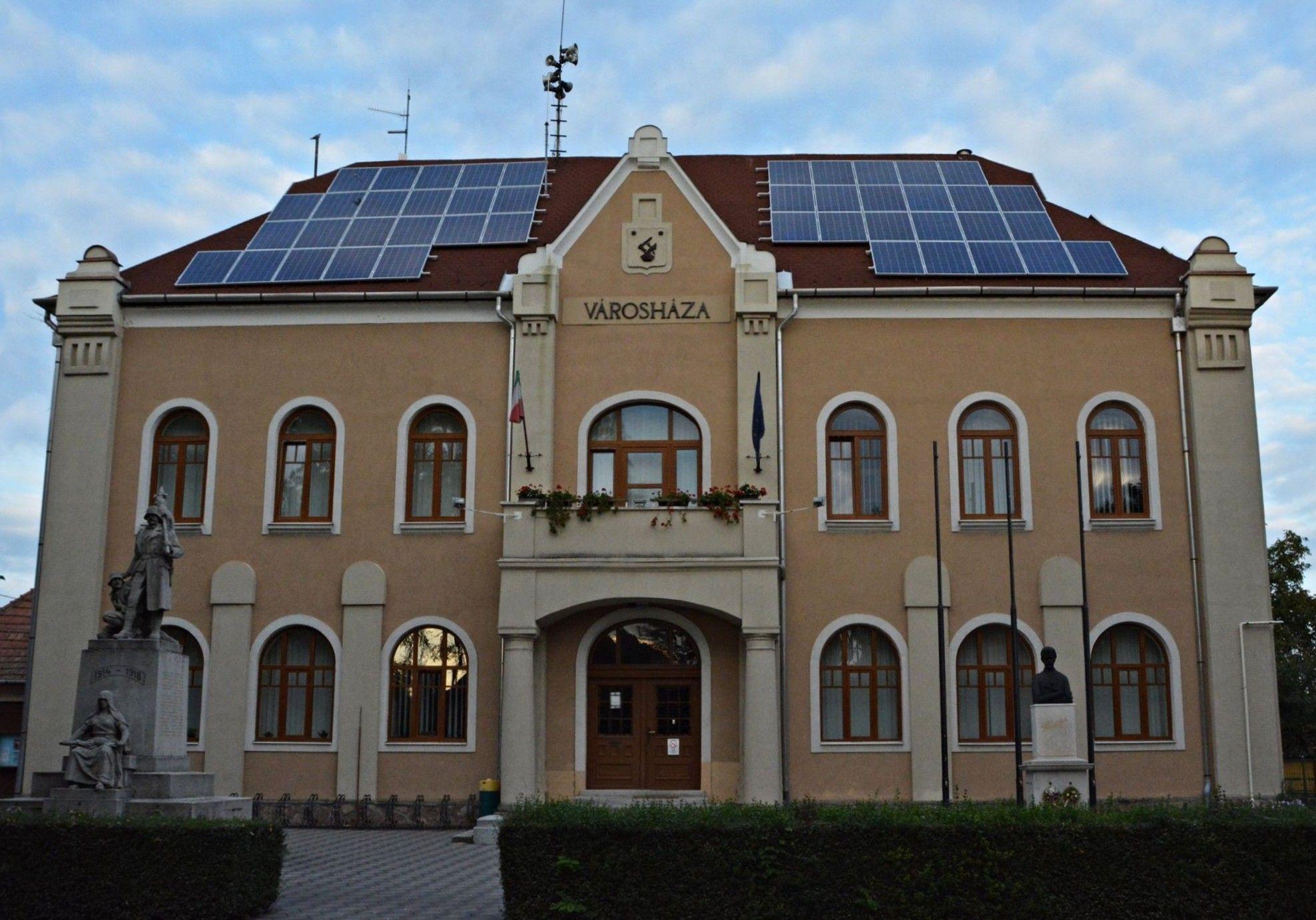 Önazonossági törvény: Mezőkeresztes az első fecske