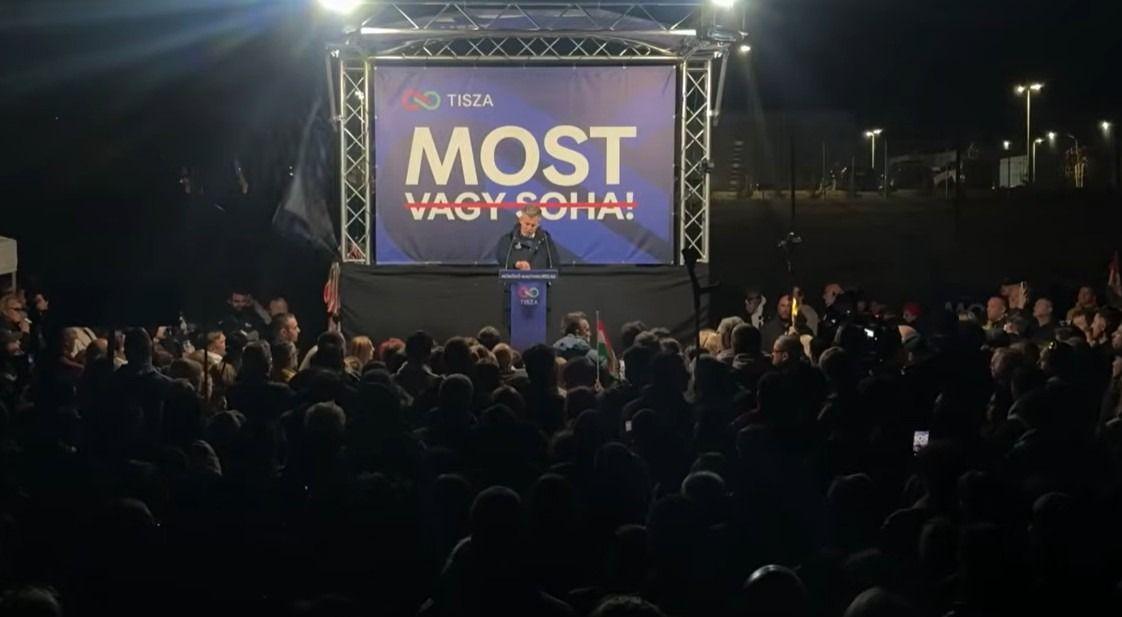 Magyar Péter a gödi akkumulátorgyárnál ígért vizsgálatot