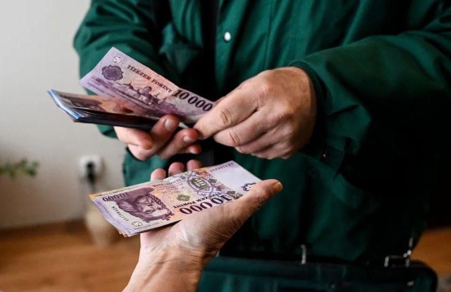 A nyugdíjasok több mint felének élére kell állítaniuk a garast