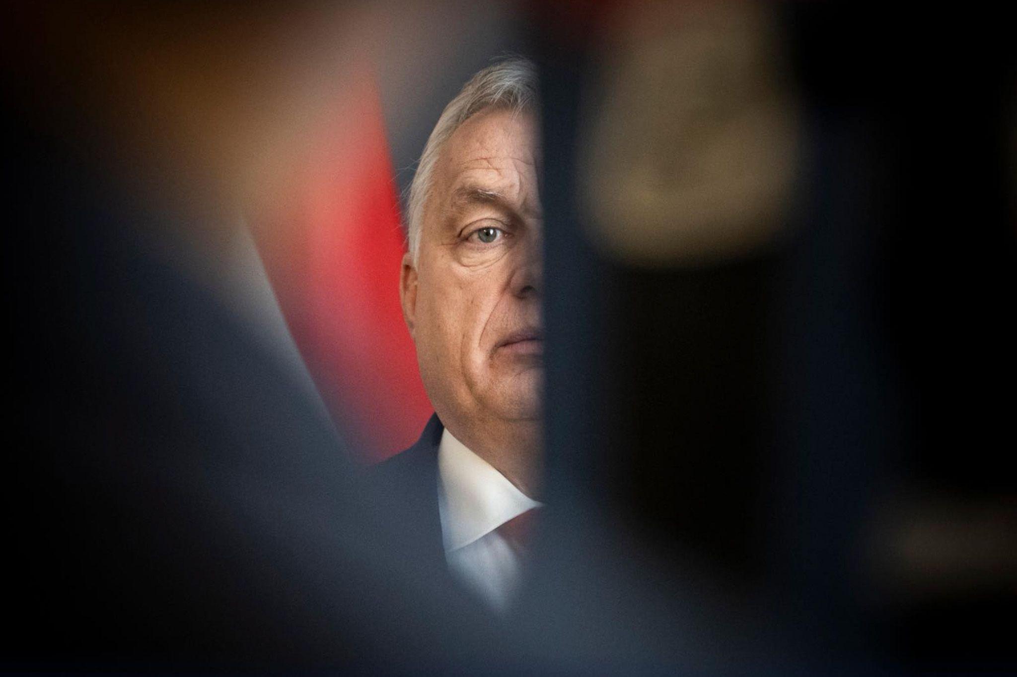 Vidéki Prókátor: Orbán egy útonálló