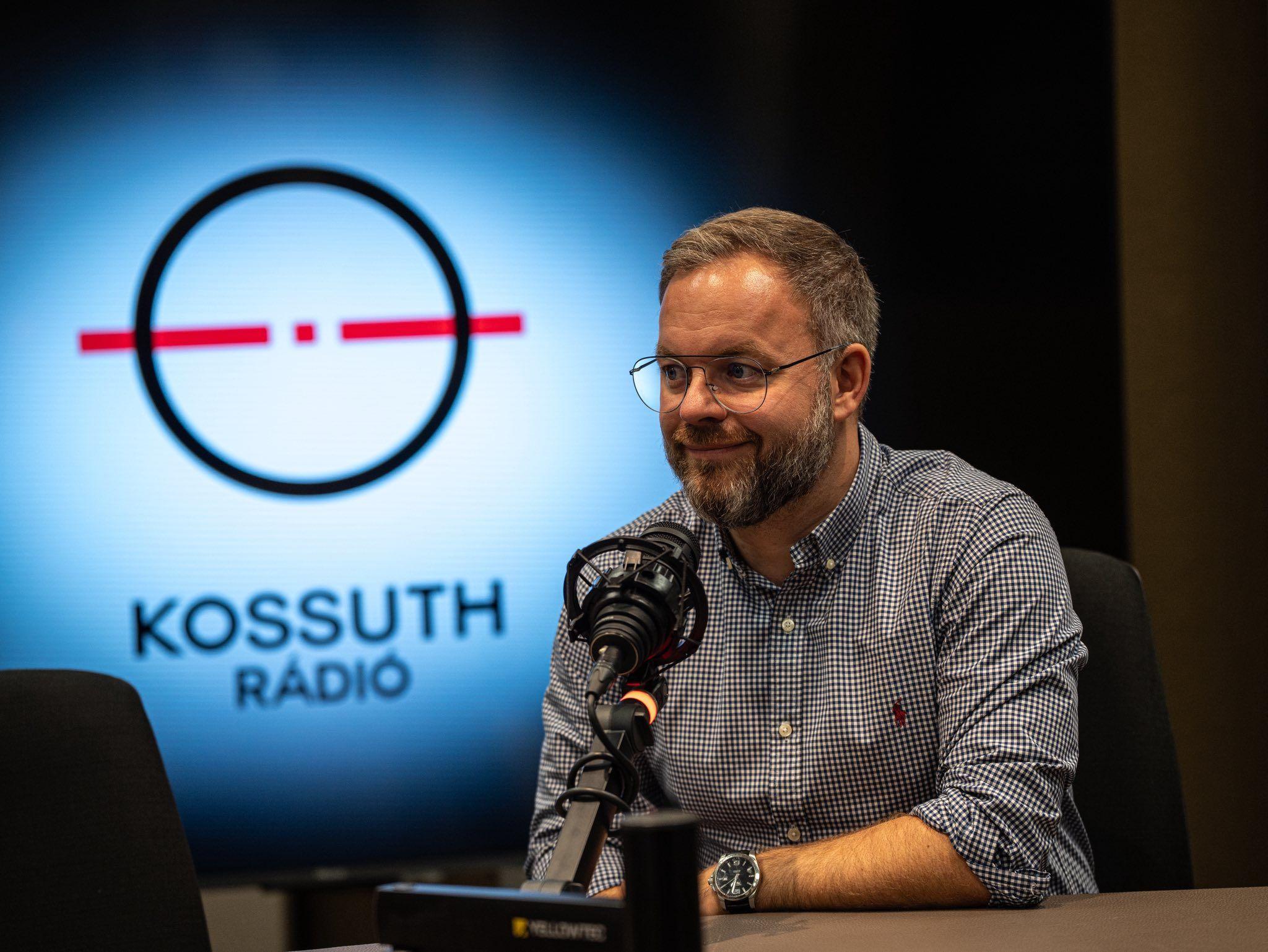 Trump kemény szankciói ellenére is bizakodó Orbán Balázs 