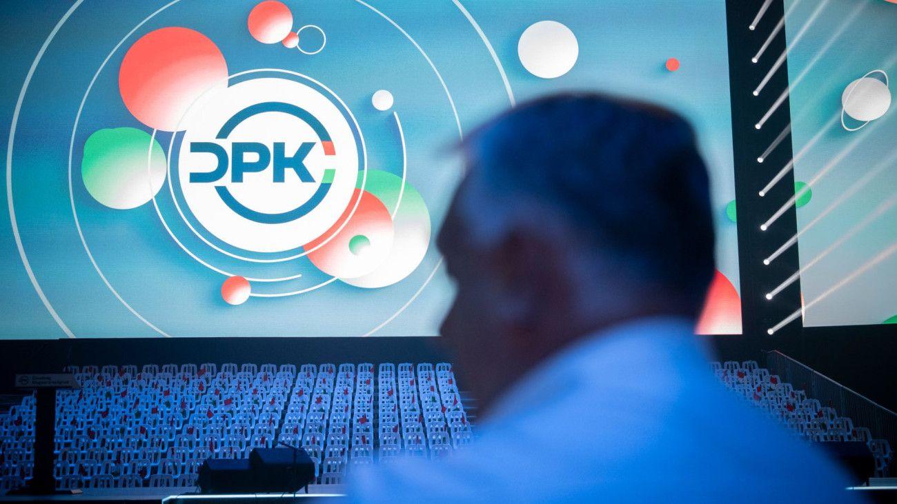 Soknak tűnnek a DPK-k, de kevés lehet a választásokra – Kiszámolták, mennyit ér a Fidesz új „digitális végvárrendszere”