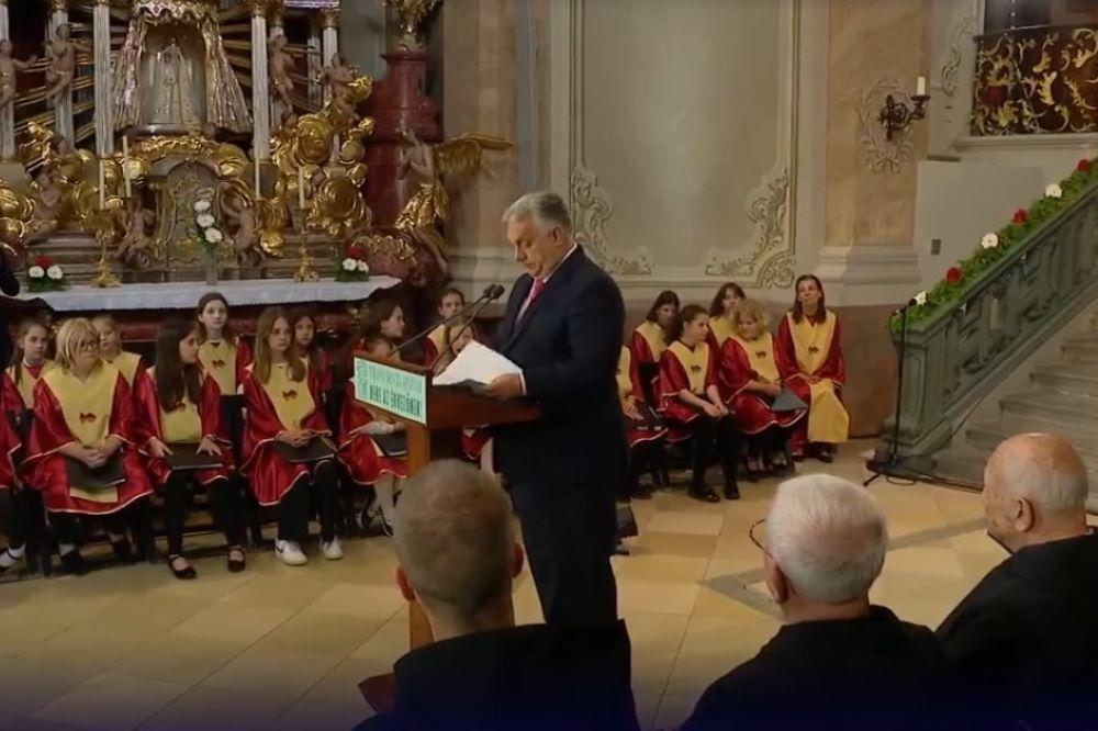 Utat mutat a környező országok populistáinak Orbán Viktor – de milyen áron?