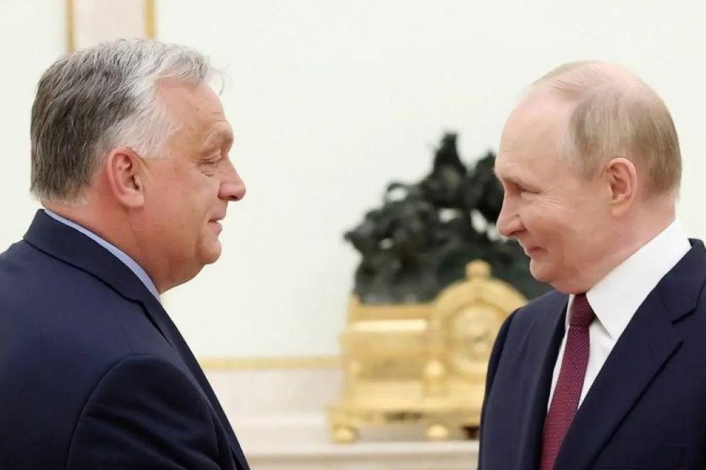 Még "szerencse", hogy a Fidesztől nem védi semmi az ország szuverenitását