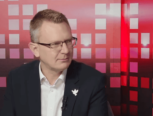 Rétvári Bence szerint semmi látnivaló nincs az összeomlás szélén álló Nyírőben 