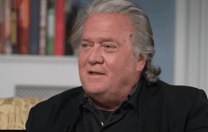 Trump egykori tanácsadója arról levelezett Epsteinnel, hogy meg kellene buktatni Ferenc pápát 