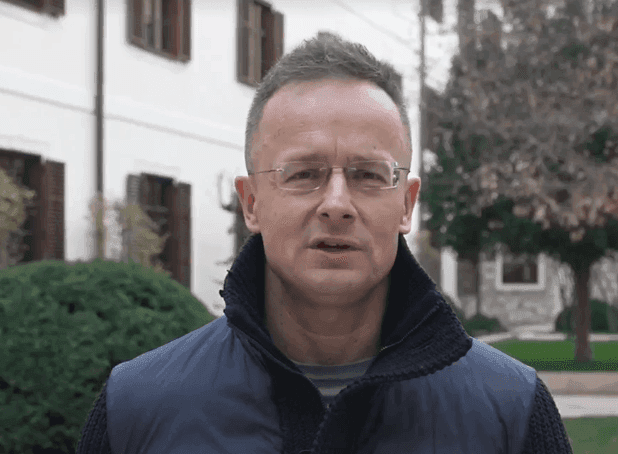 Szijjártó Péter válasza az önmerényletre: Magyar Péter!