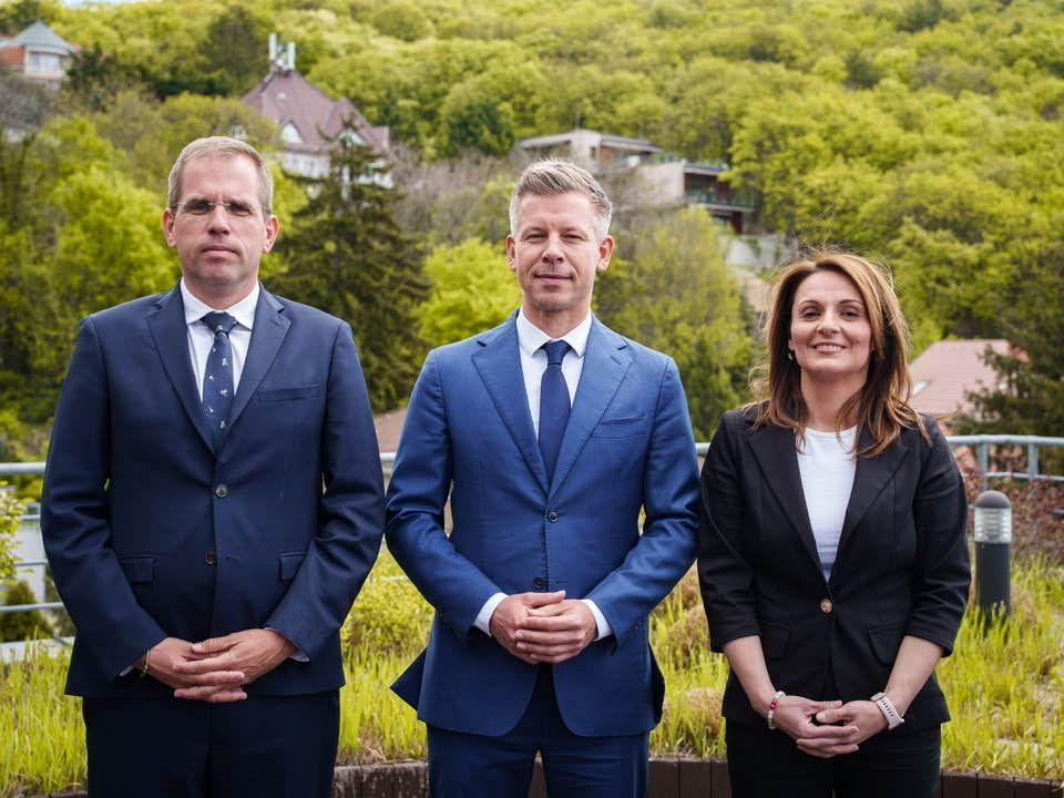 Újabb két minisztert jelentett be Magyar Péter