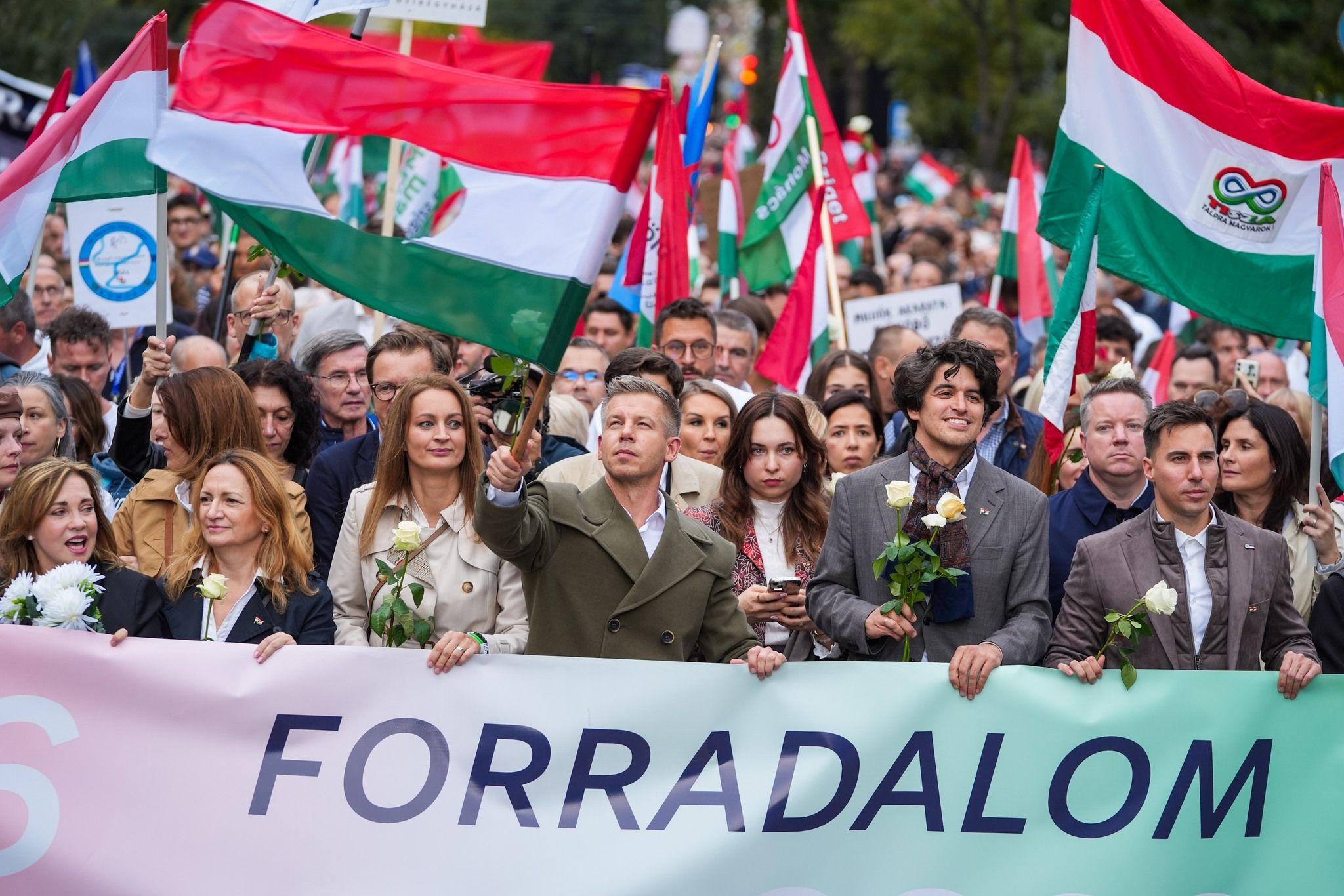 Ismert nevek – Színésztől szakpolitikusig vesznek részt a Tisza képviselőjelölti versenyében