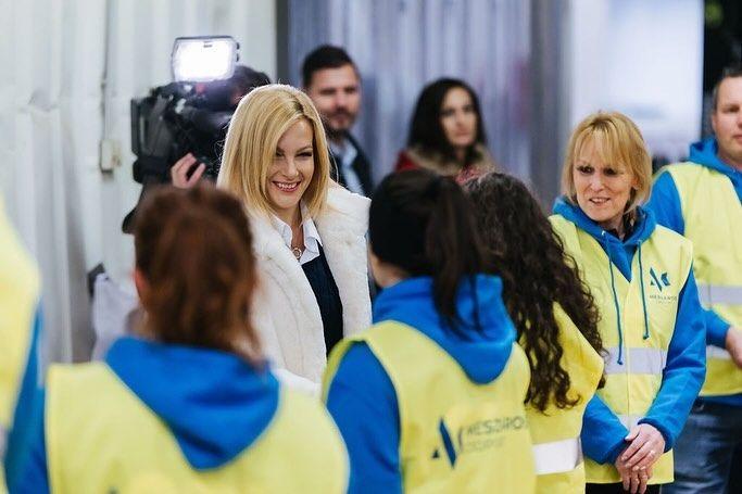 Várkonyi Andrea tetőtől-talpig Louis Vuittonban 